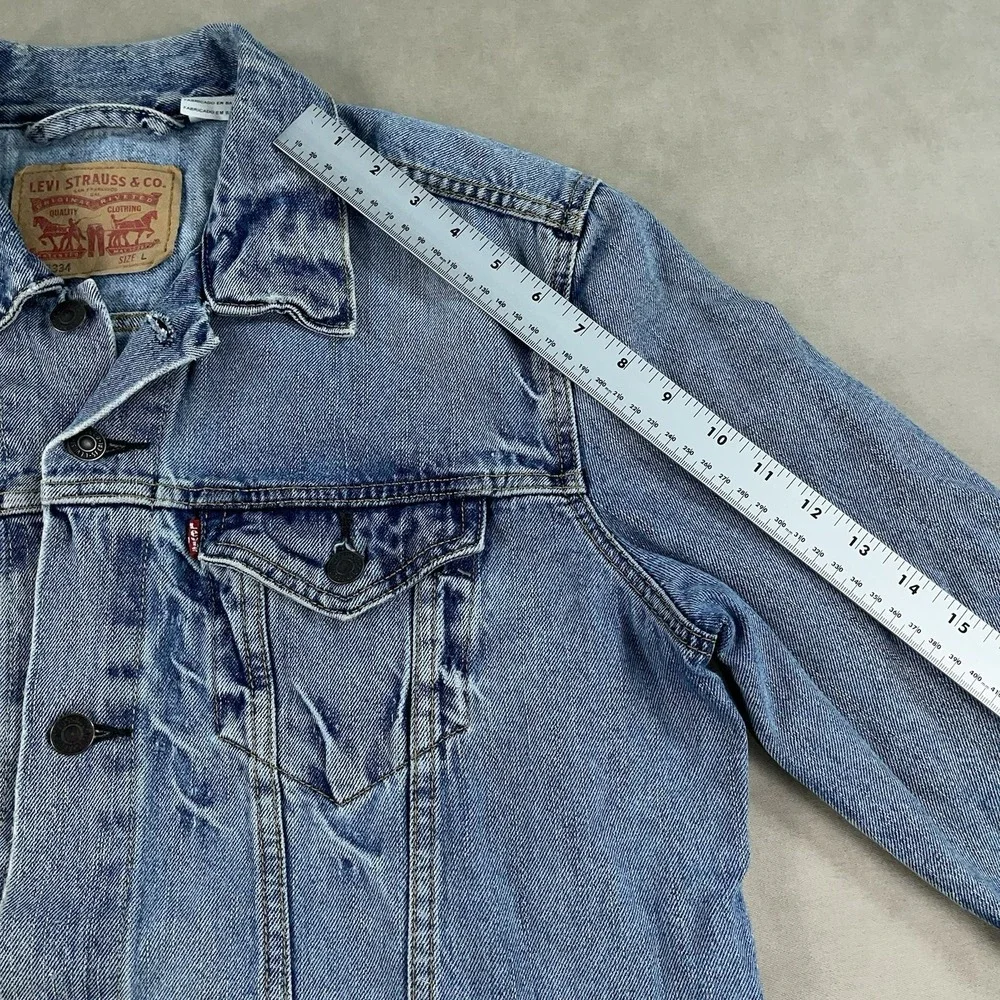 Levi's Jacket Mens Large Blue Trucker Denim Type 3 Distressed Faded Button 72334